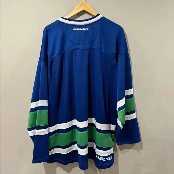 Bauer Vancouver Canucks Blank Hockey  Jersey - Mens XXL - Picture 2 of 10